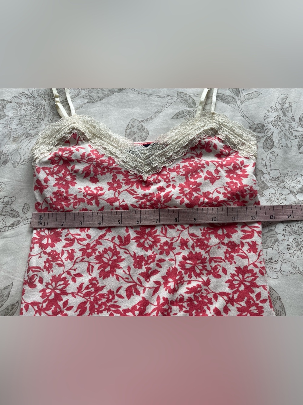 American Eagle Y2K Pink Floral Lace Trim Cami XS Layering Preppy Coquette Dainty - Picture 7 of 8